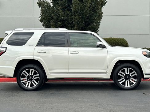 Used 2017 Toyota 4Runner Limited image 3