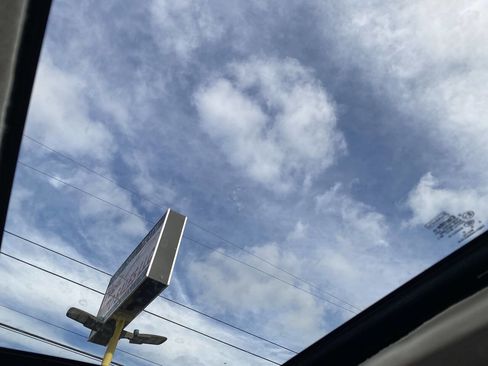 Used 2013 Ford Focus SE w/ SE Winter Pkg image 29