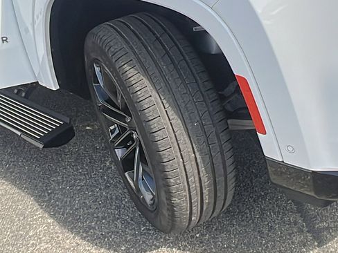 Used 2024 Jeep Grand Wagoneer L Series II w/ Quick Order Packagew 28T image 10