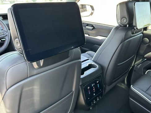 New 2026 GMC Yukon AT4 Ultimate AWD/4WD image 36