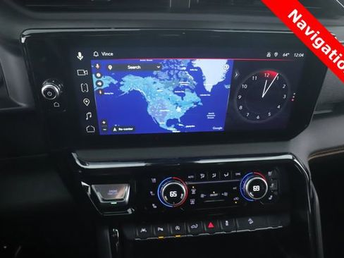 Used 2024 GMC Sierra 1500 AT4 w/ Technology Package AWD/4WD image 5