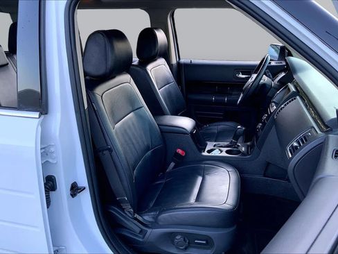 Used 2018 Ford Flex SEL w/ Equipment Group 202A AWD/4WD image 8