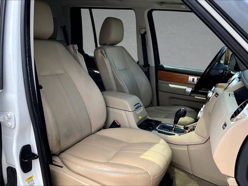 Used 2013 Land Rover LR4 HSE AWD/4WD image 34