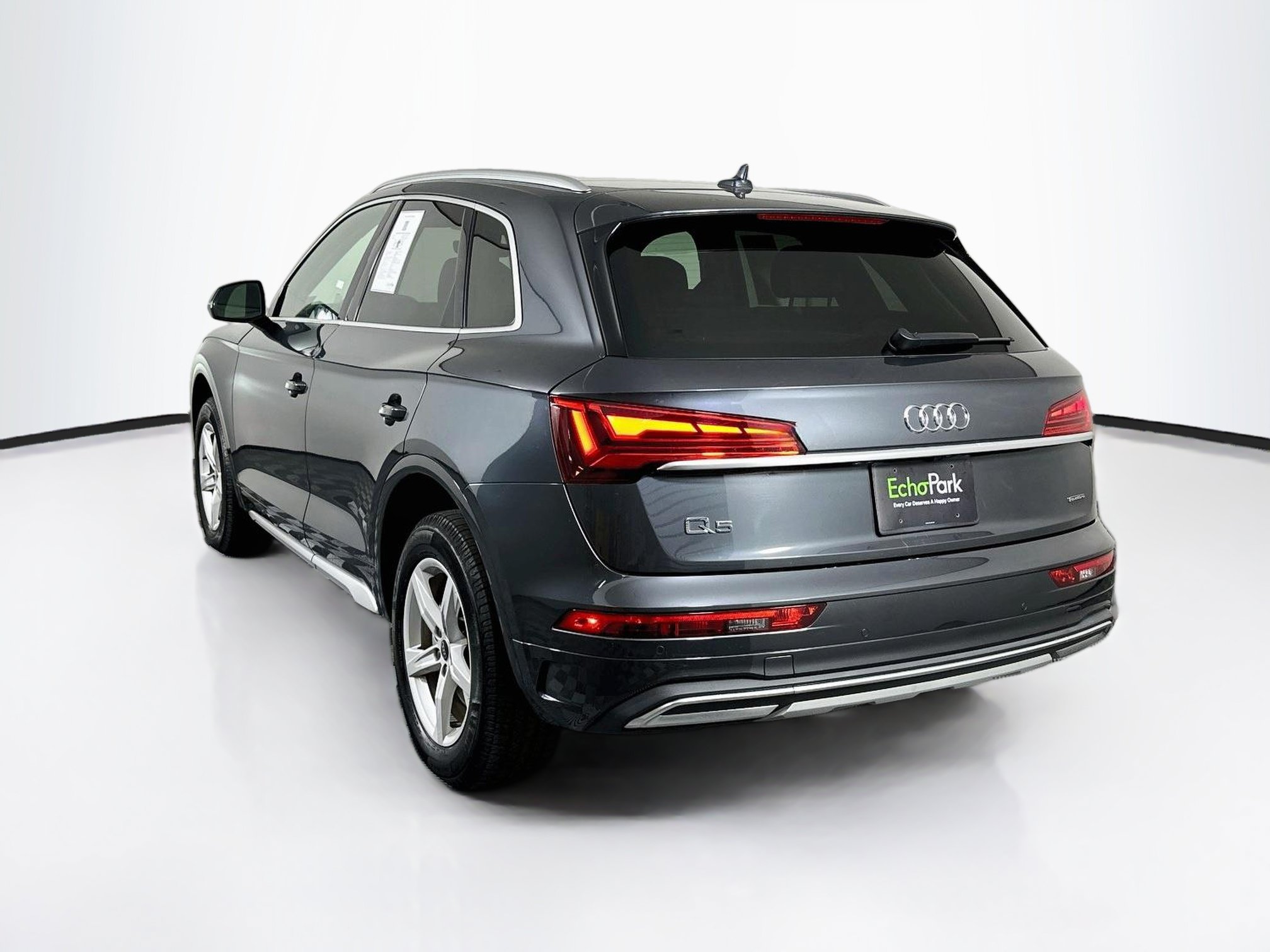 Used 2023 Audi Q5 2.0T Premium w/ Convenience Package AWD/4WD image 5