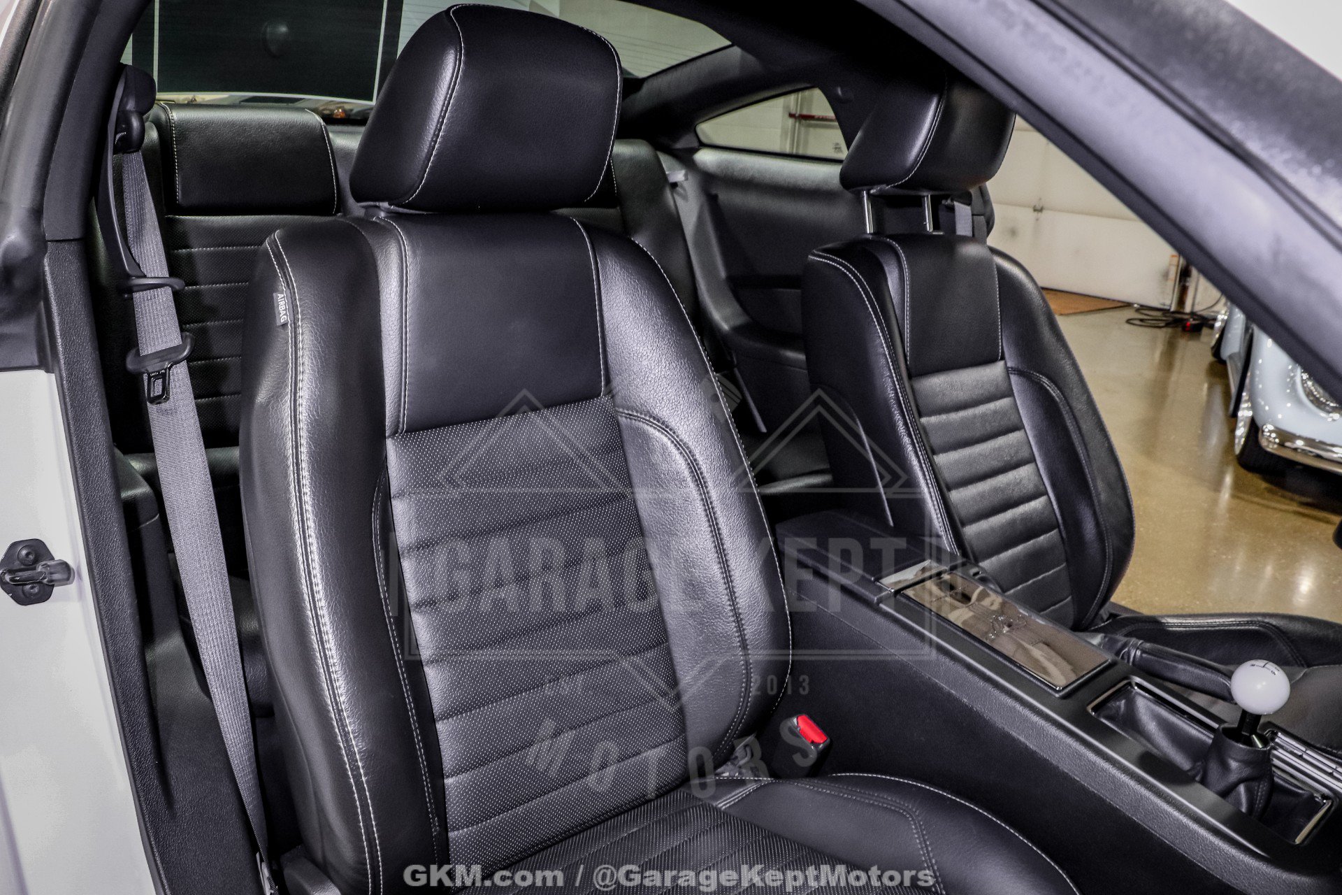 Used 2010 Ford Mustang GT RWD image 73