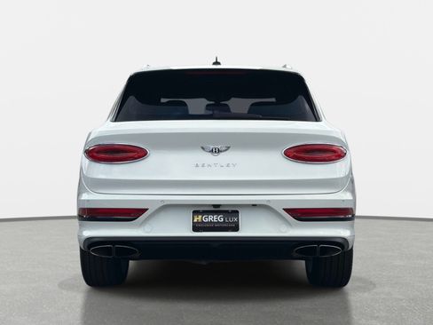 Used 2022 Bentley Bentayga AWD/4WD image 4