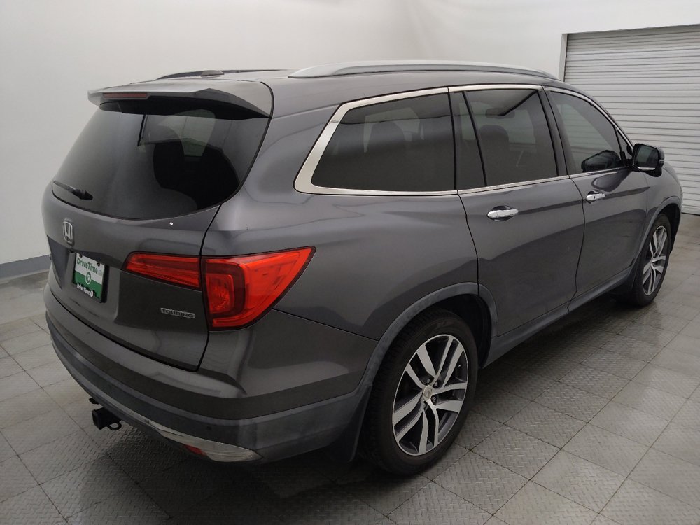 Used 2017 Honda Pilot Touring image 9