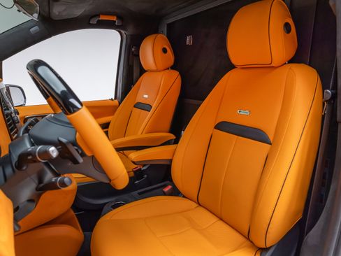 Used 2022 Mercedes-Benz Metris Passenger image 34