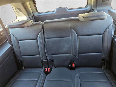 Used 2023 Chevrolet Suburban LT image 21