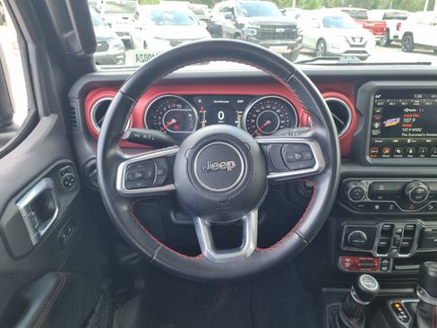 Used 2022 Jeep Gladiator Rubicon w/ LED Lighting Group AWD/4WD image 13
