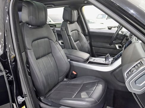 Used 2019 Land Rover Range Rover Sport HSE image 25