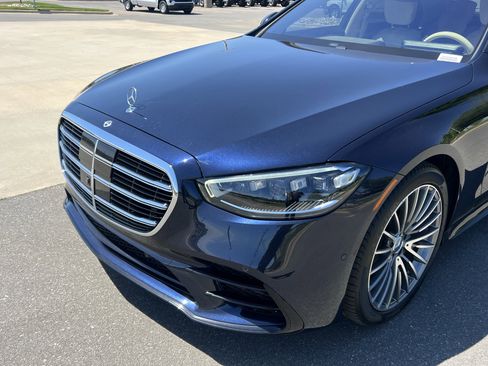 Used 2022 Mercedes-Benz S 500 4MATIC image 11
