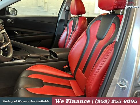 Used 2021 Hyundai Elantra SEL FWD image 29