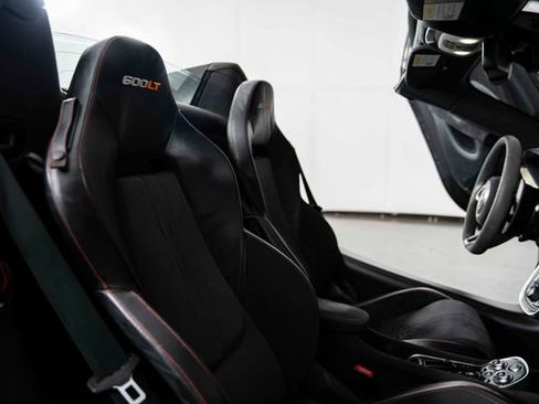 Used 2020 McLaren 600LT Spider RWD image 23