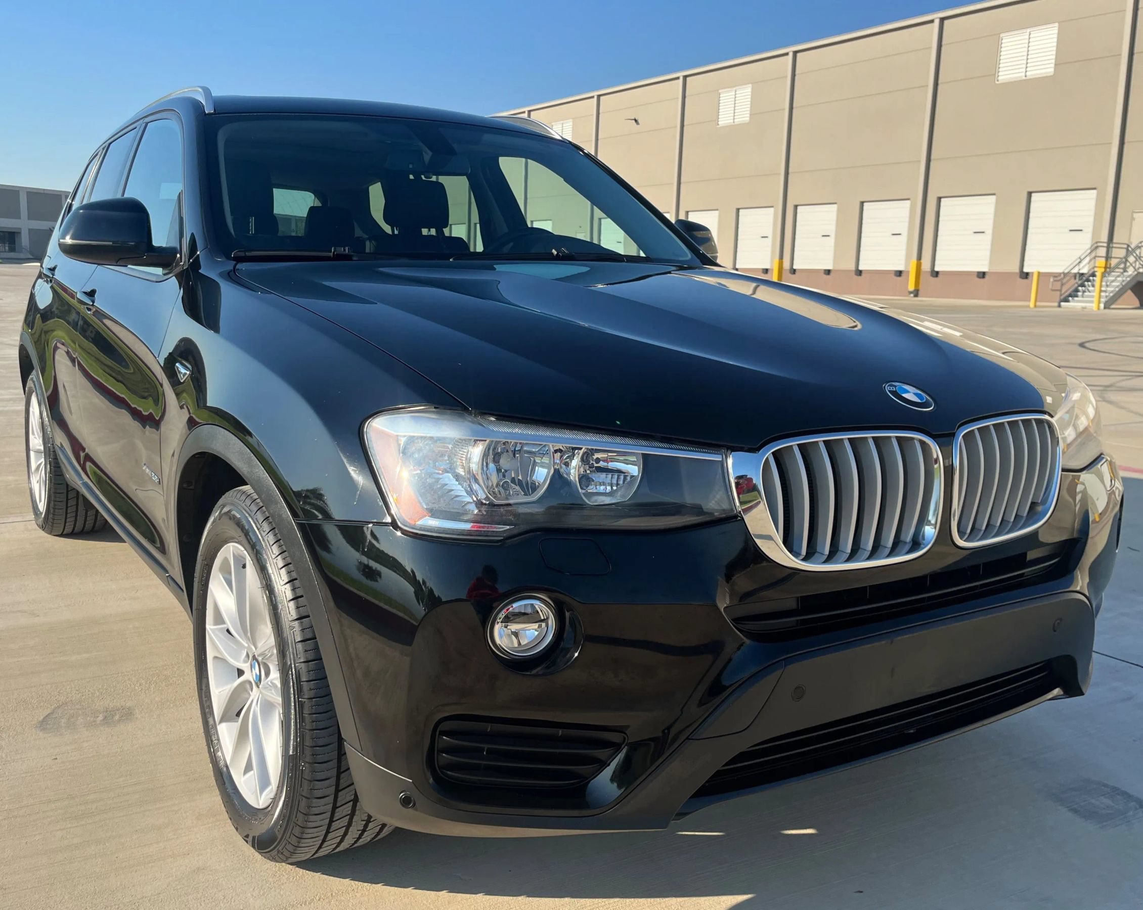Used 2016 BMW X3 xDrive28i AWD/4WD image 4