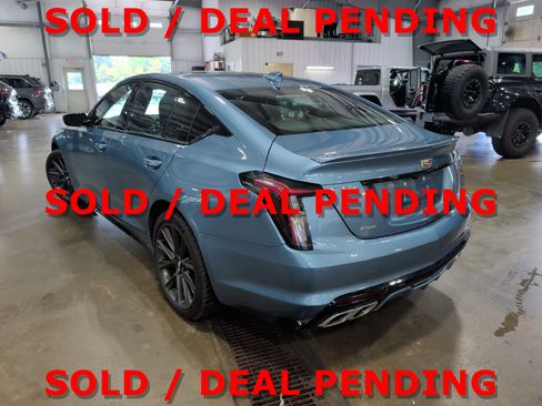 Used 2023 Cadillac CT5 V w/ Premium Package AWD/4WD image 4