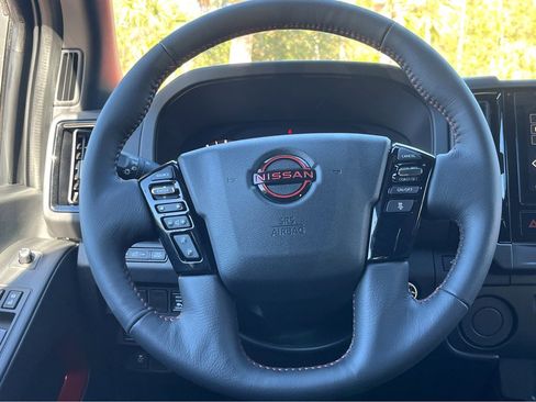 New 2025 Nissan Frontier PRO-4X w/ Tow Package image 8