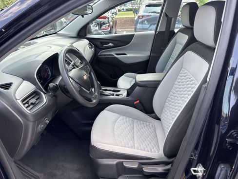 Used 2020 Chevrolet Equinox LS FWD image 13