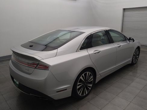 Used 2017 Lincoln MKZ Select w/ Select Plus Package FWD image 9
