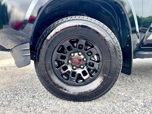 Used 2023 Toyota Tacoma TRD Sport RWD image 7