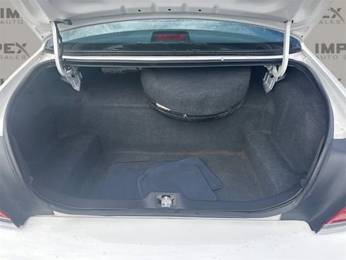 Used 1998 Ford Crown Victoria LX image 25