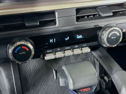 Used 2024 Toyota Tacoma TRD Off-Road image 14