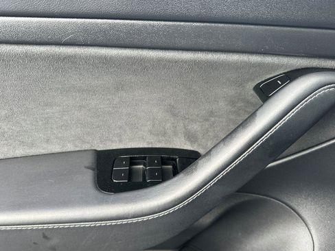 Used 2020 Tesla Model 3 Standard Range Plus image 10