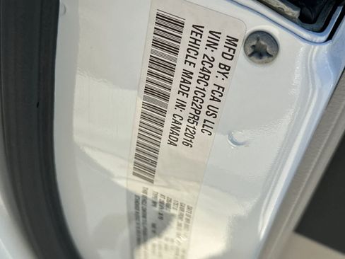 Used 2023 Chrysler Voyager LX FWD image 33