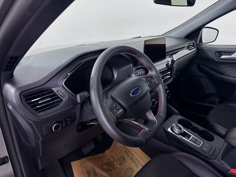 Used 2025 Ford Escape ST-Line AWD/4WD image 9