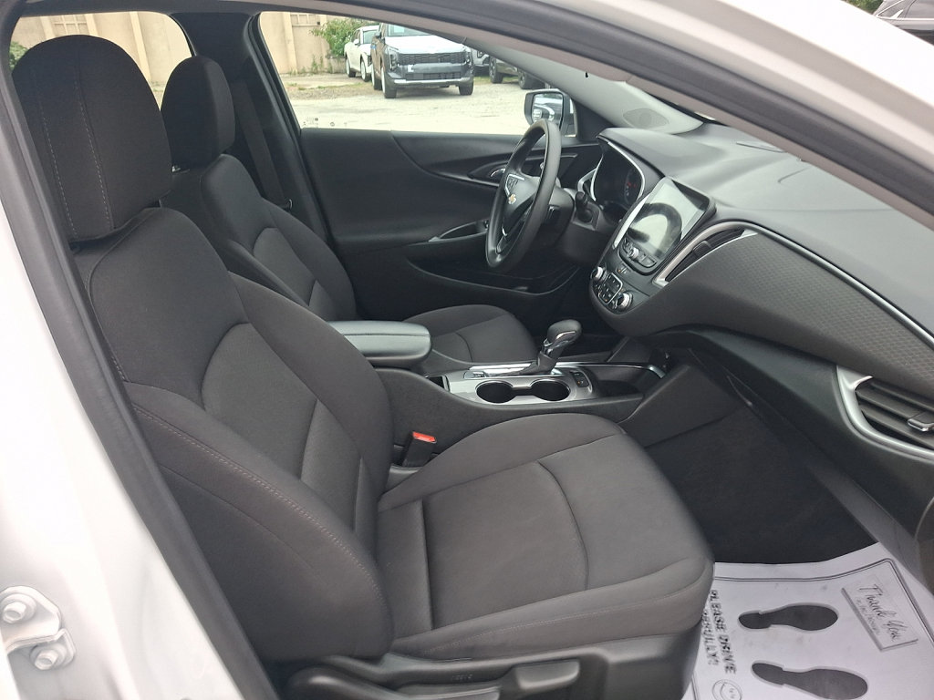 Used 2024 Chevrolet Malibu LT FWD image 11