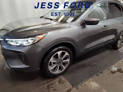 Used 2025 Ford Escape Platinum image 1