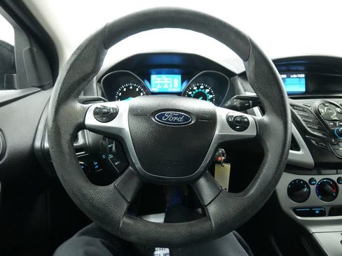 Used 2014 Ford Focus SE FWD image 31