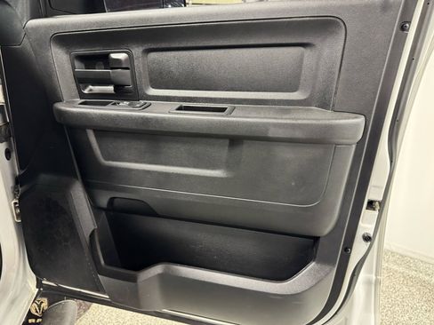 Used 2017 RAM 2500 Tradesman w/ Chrome Appearance Group image 17