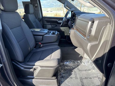 Used 2022 GMC Sierra 1500 Elevation image 18