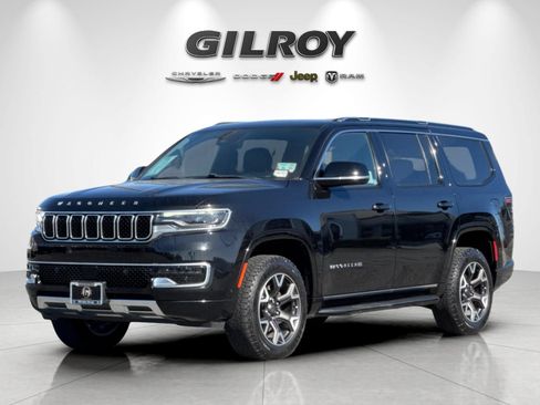 Used 2023 Jeep Wagoneer Series III w/ Preferred Equipment Group AWD/4WD image 8