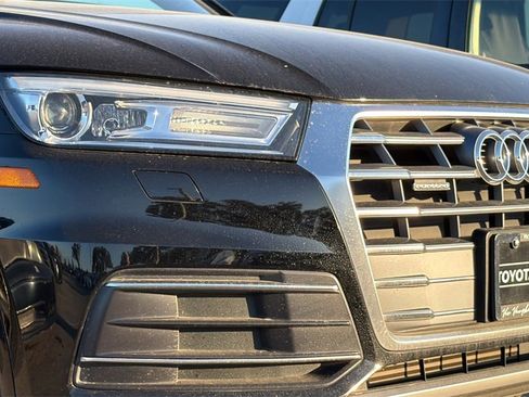 Used 2019 Audi Q5 2.0T Premium w/ Convenience Package image 13