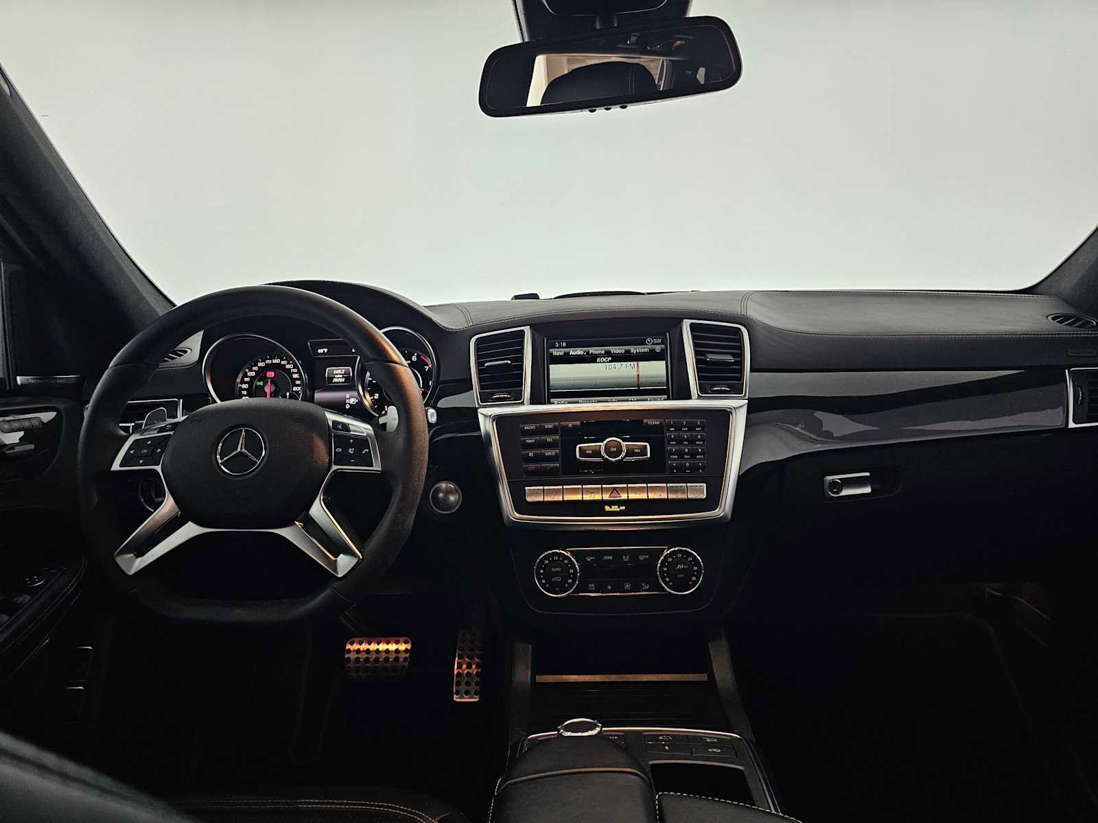 Used 2015 Mercedes-Benz GL 63 AMG 4MATIC image 20