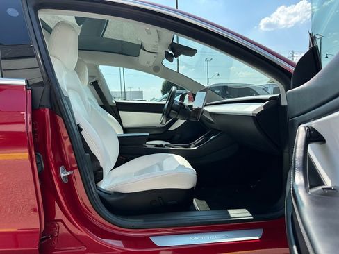 Used 2018 Tesla Model 3 Long Range image 40