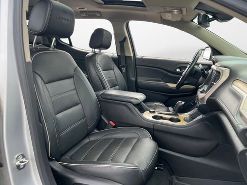 Used 2019 GMC Acadia Denali w/ Technology Package image 9