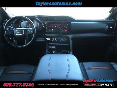 Used 2023 GMC Sierra 1500 AT4 w/ AT4 Preferred Package AWD/4WD image 9