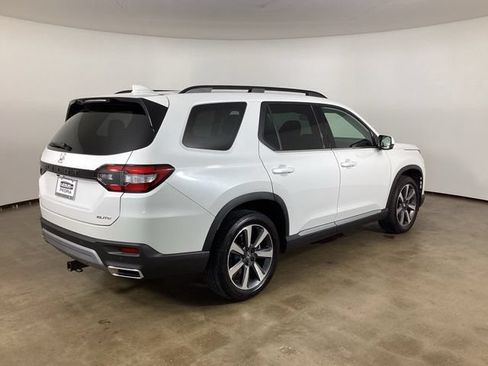 Used 2024 Honda Pilot Elite image 8