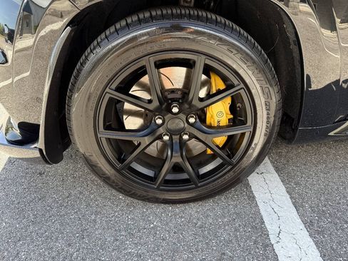 Used 2018 Jeep Grand Cherokee Trackhawk AWD/4WD image 23