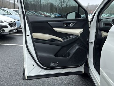 Used 2020 Subaru Ascent Premium w/ Convenience Package image 11