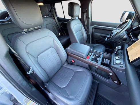 Used 2023 Land Rover Defender 110 X image 14