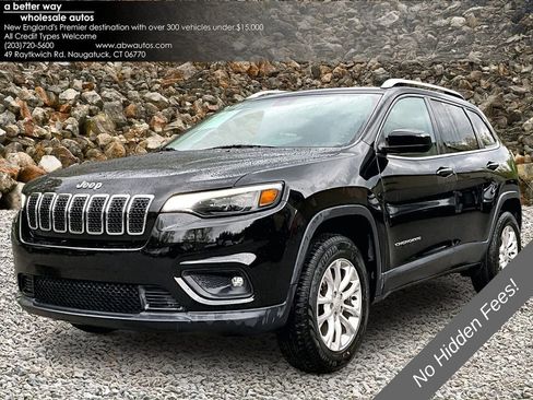 Used 2019 Jeep Cherokee Latitude w/ Cold Weather Group AWD/4WD image 1