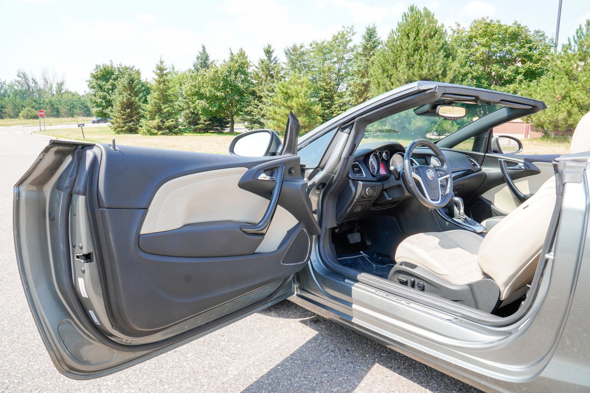 Used 2017 Buick Cascada Premium FWD image 10