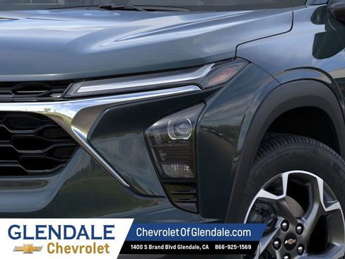 New 2026 Chevrolet Trax LT w/ Driver Confidence Package image 10