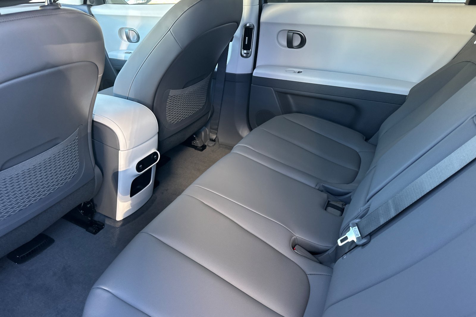 New 2027 Hyundai Ioniq 5 SEL RWD image 13