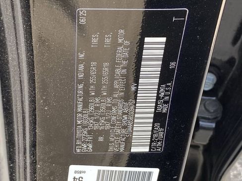 Certified 2025 Toyota Grand Highlander AWD image 13