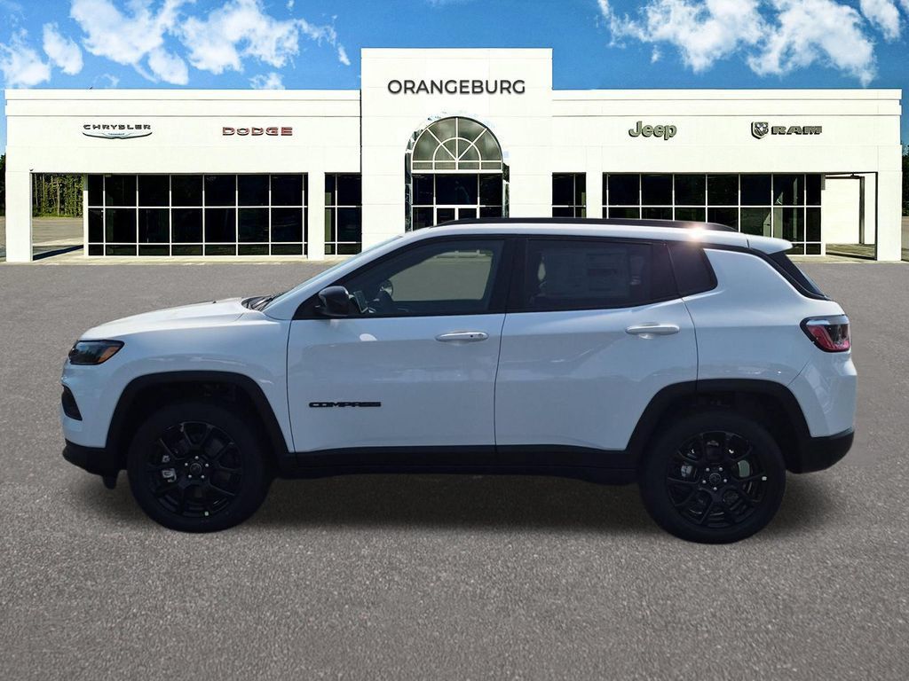 New 2026 Jeep Compass Latitude AWD/4WD image 6